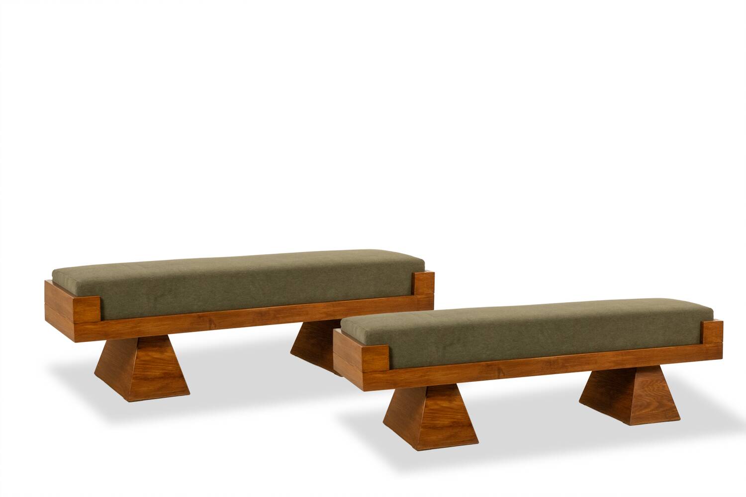 Bench in ash and green mohair velvet. Contemporary.