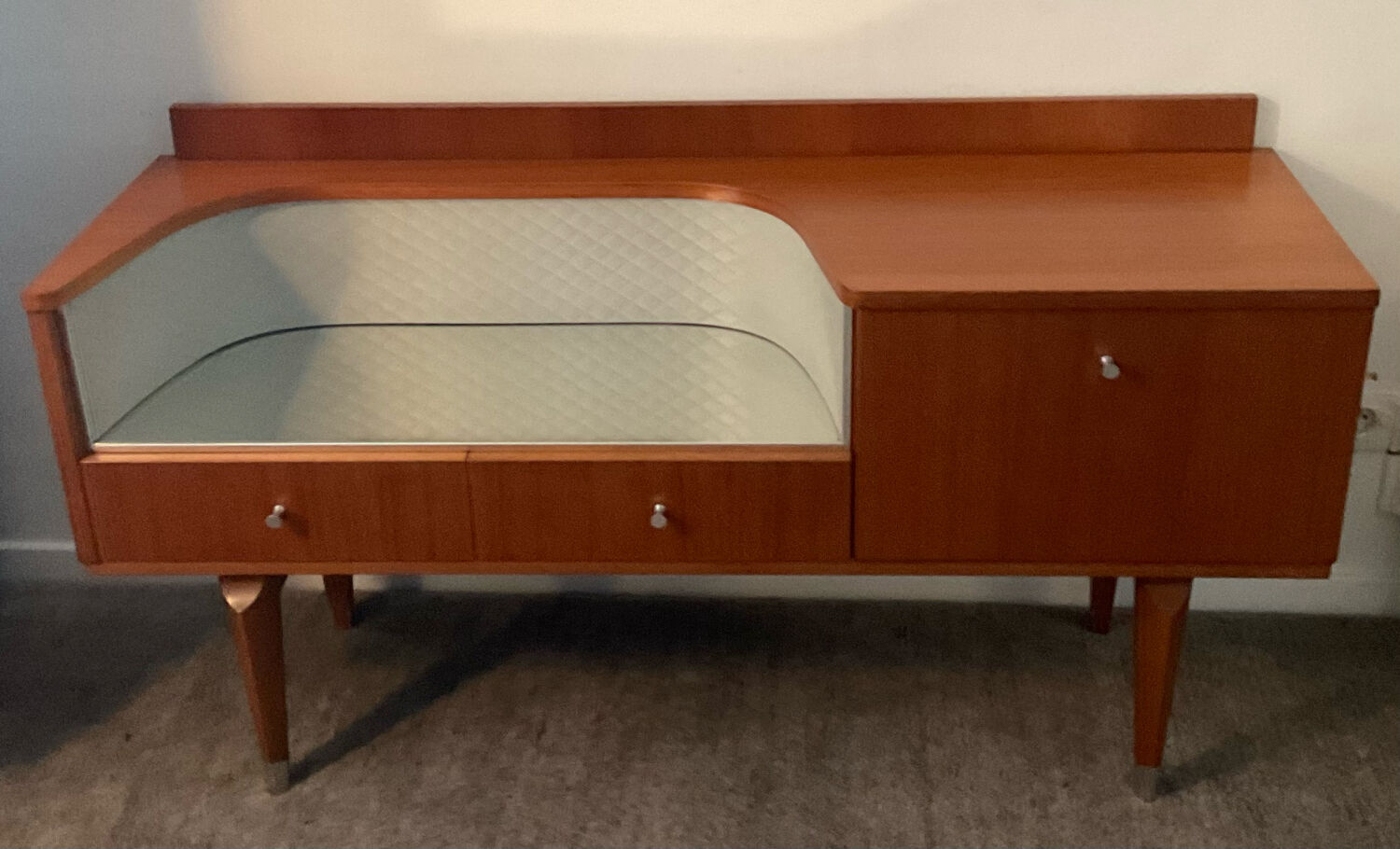 Enfilade Scandinavian tv cabinet of the 60s in teak