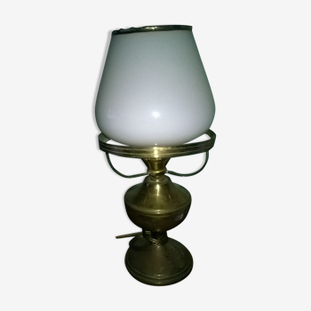 Brass lamp, on foot