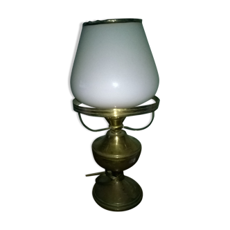 Brass lamp, on foot