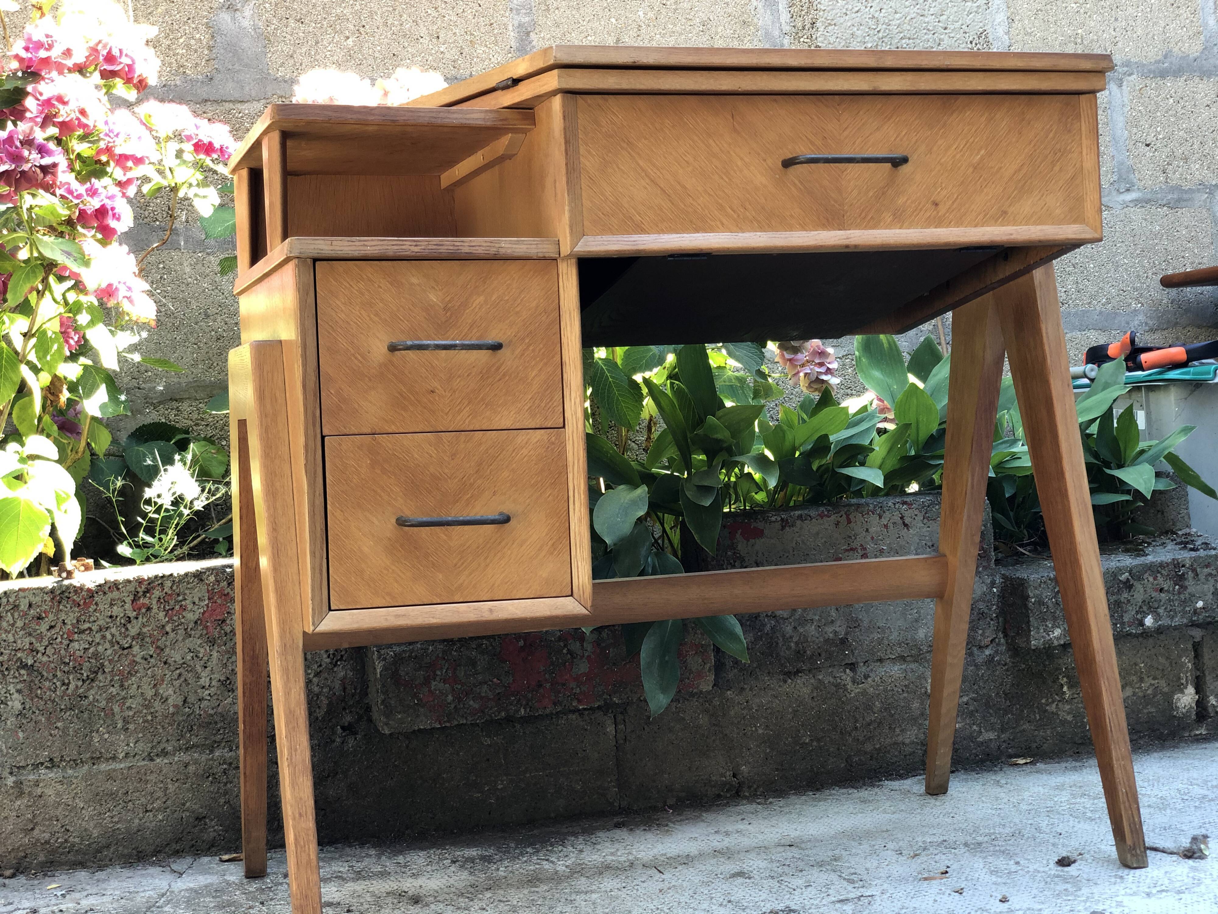 Vintage desk feet compass