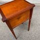 Table d'appoint chevet Style Louis XVI en merisier massif à cannelures 1960
