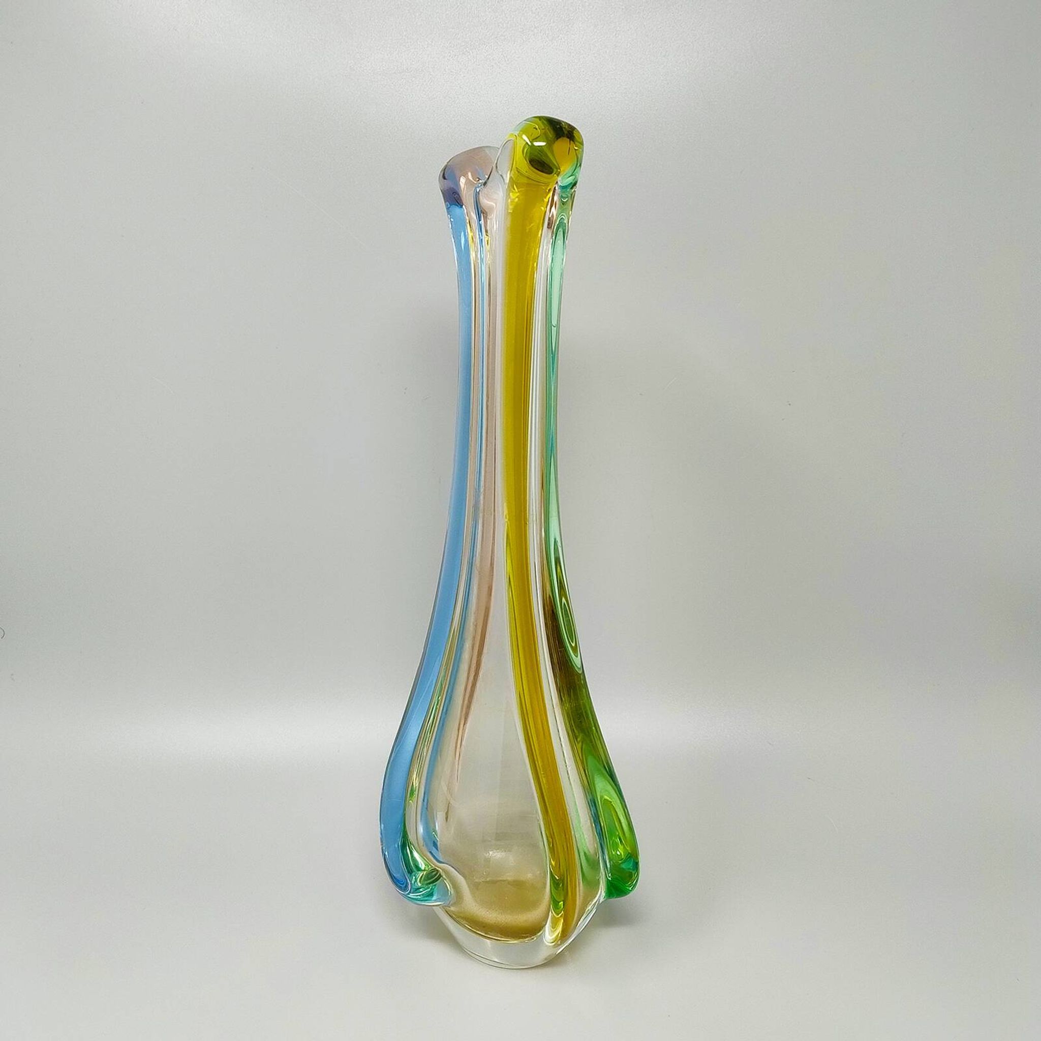 1960s Gorgeous Murano Vase By Flavio Poli. Made in Italy