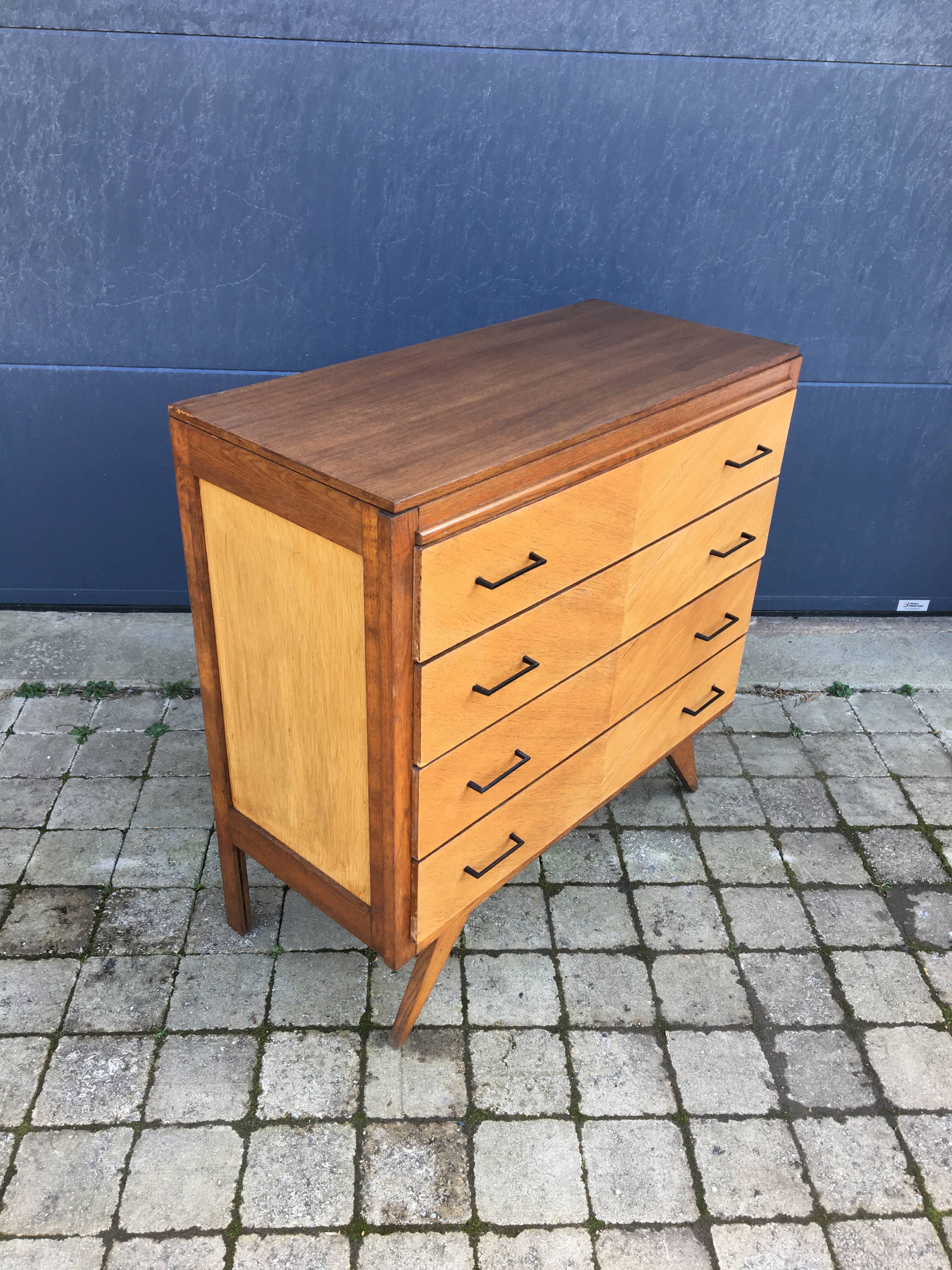 Commode vintage