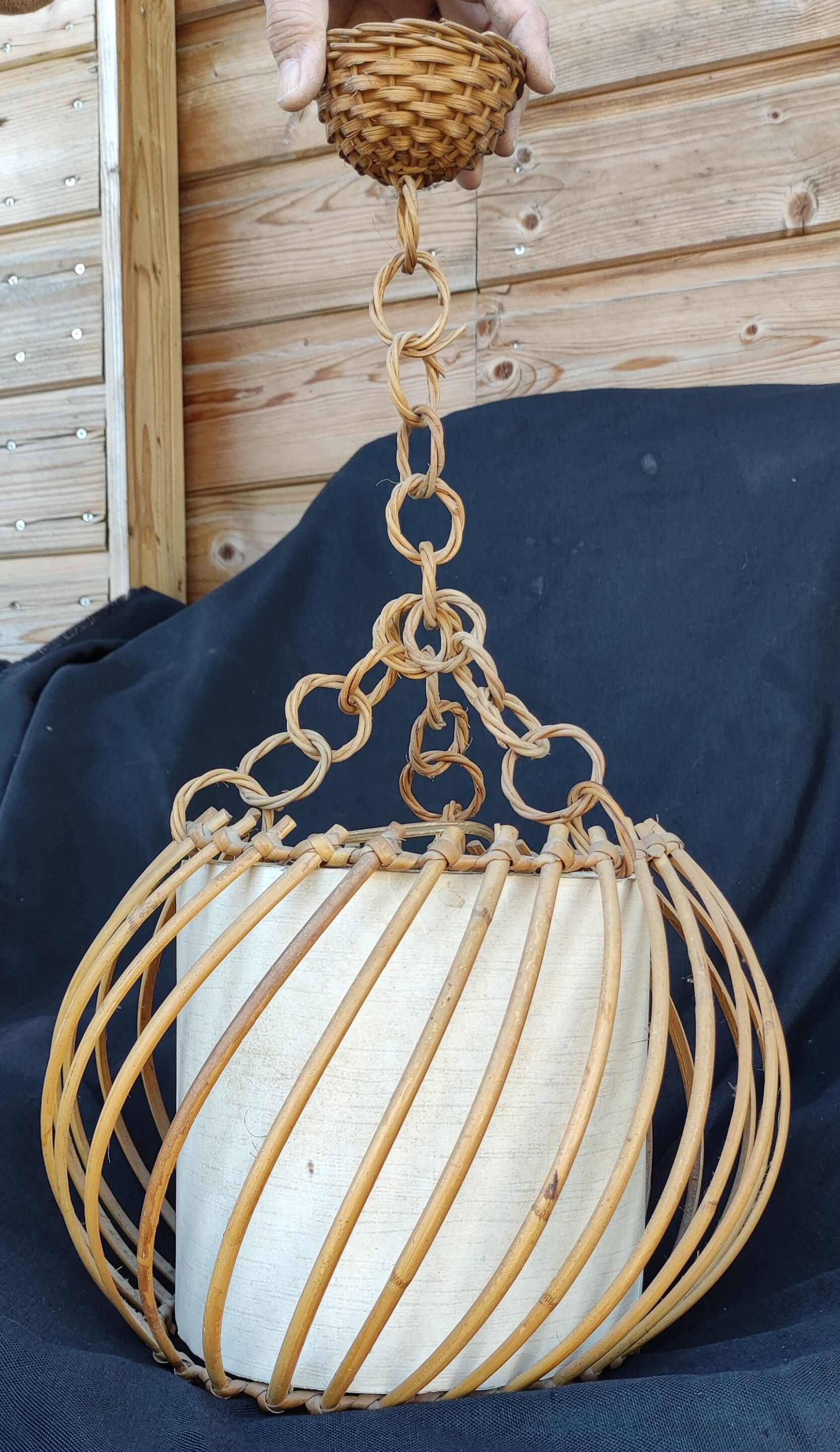Vintage rattan pendant lamp
