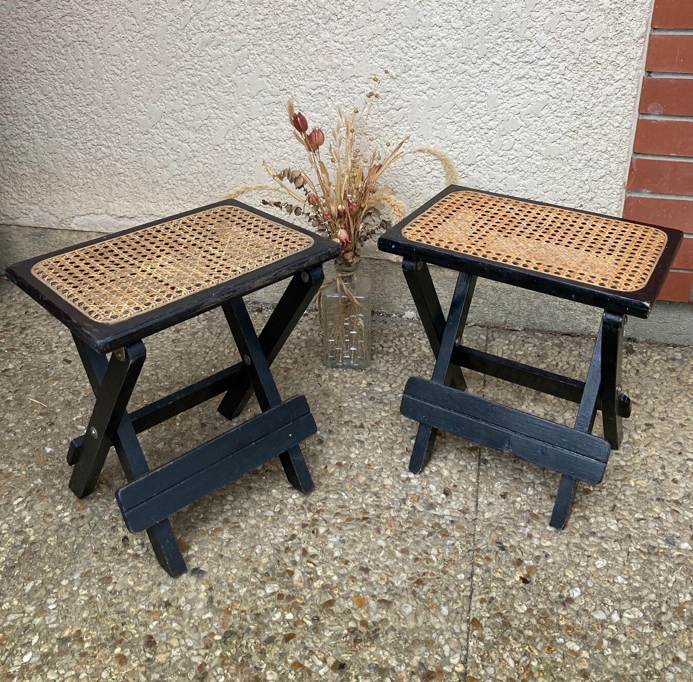 Folding stool in vintage canning