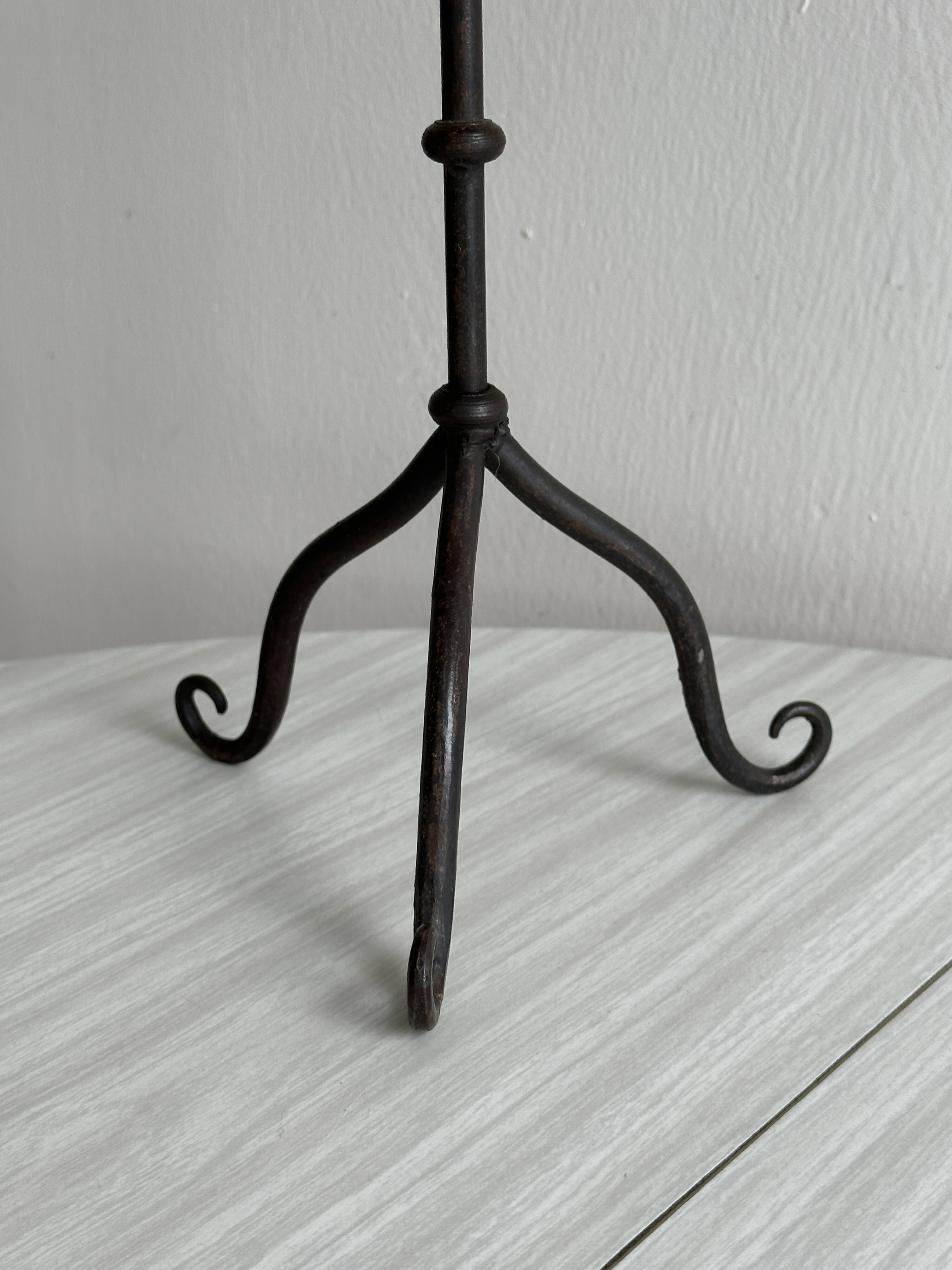 5-arm black metal candlestick