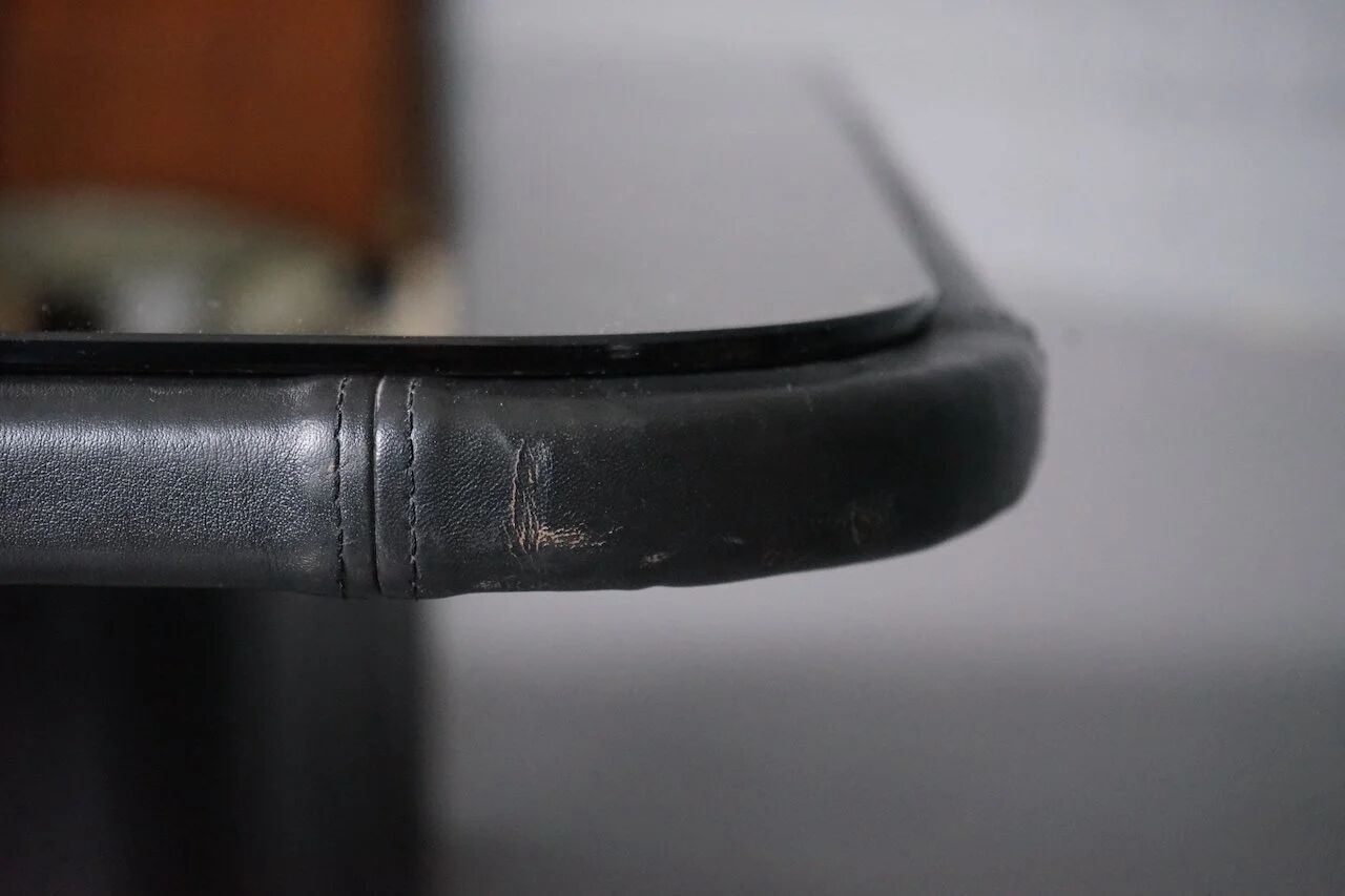 Coffee table (DS 3011) with mirror glass & leather from De Sede