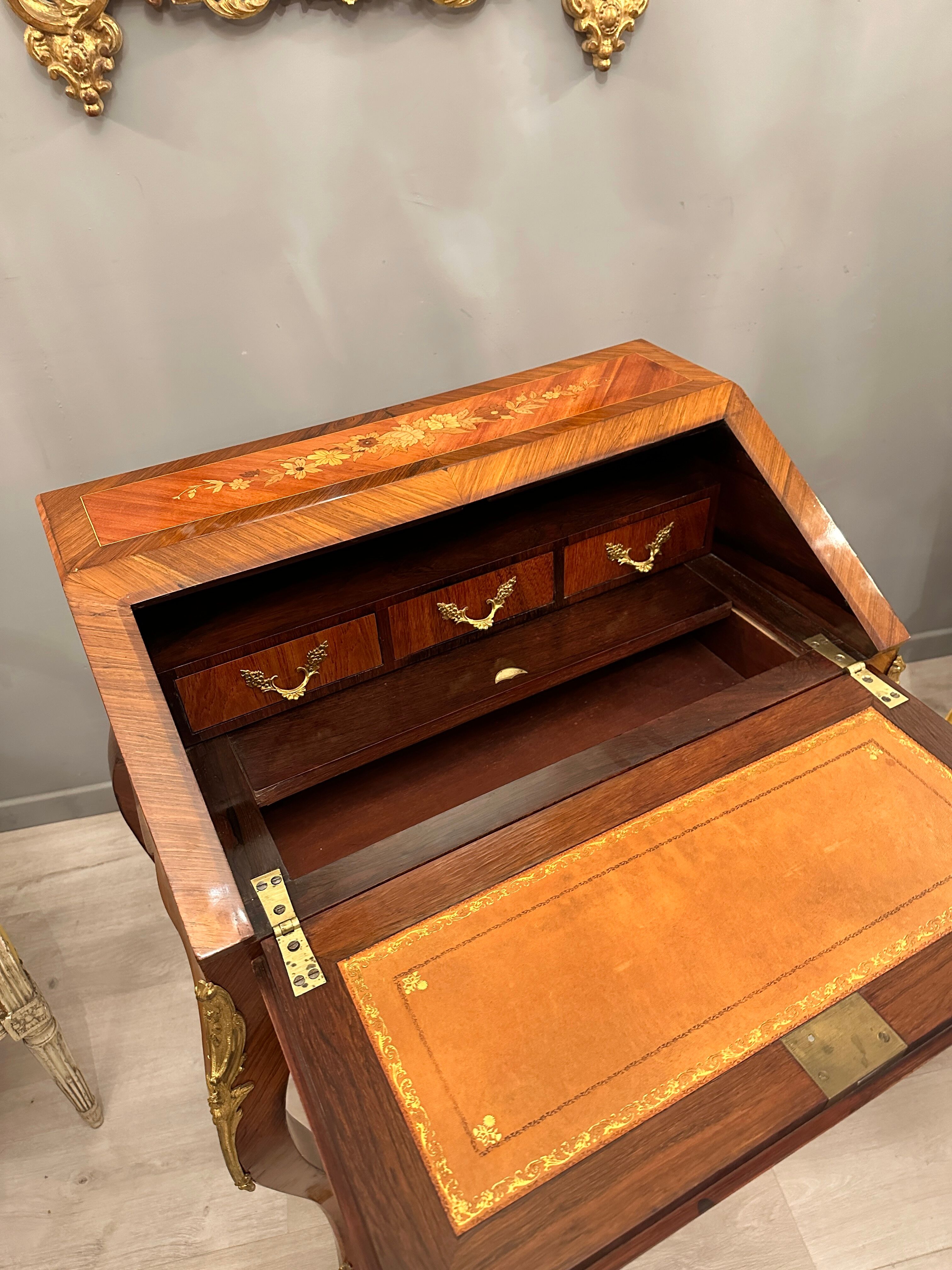 Writing desk in marquetry of the napoleon III period around 1870