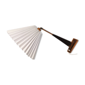 Applique orientable en cuivre et palissandre, abat-jour plissé blanc