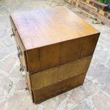 3 Casiers industriels à deux tiroirs en bois