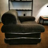 Pair of vintage italian design armchairs from the 70s