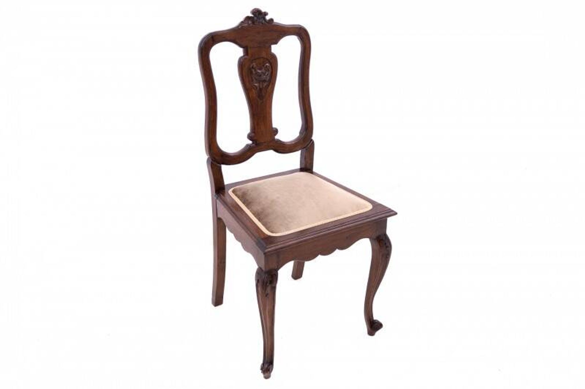Set of six antique chairs from around 1900, France. After renovation.