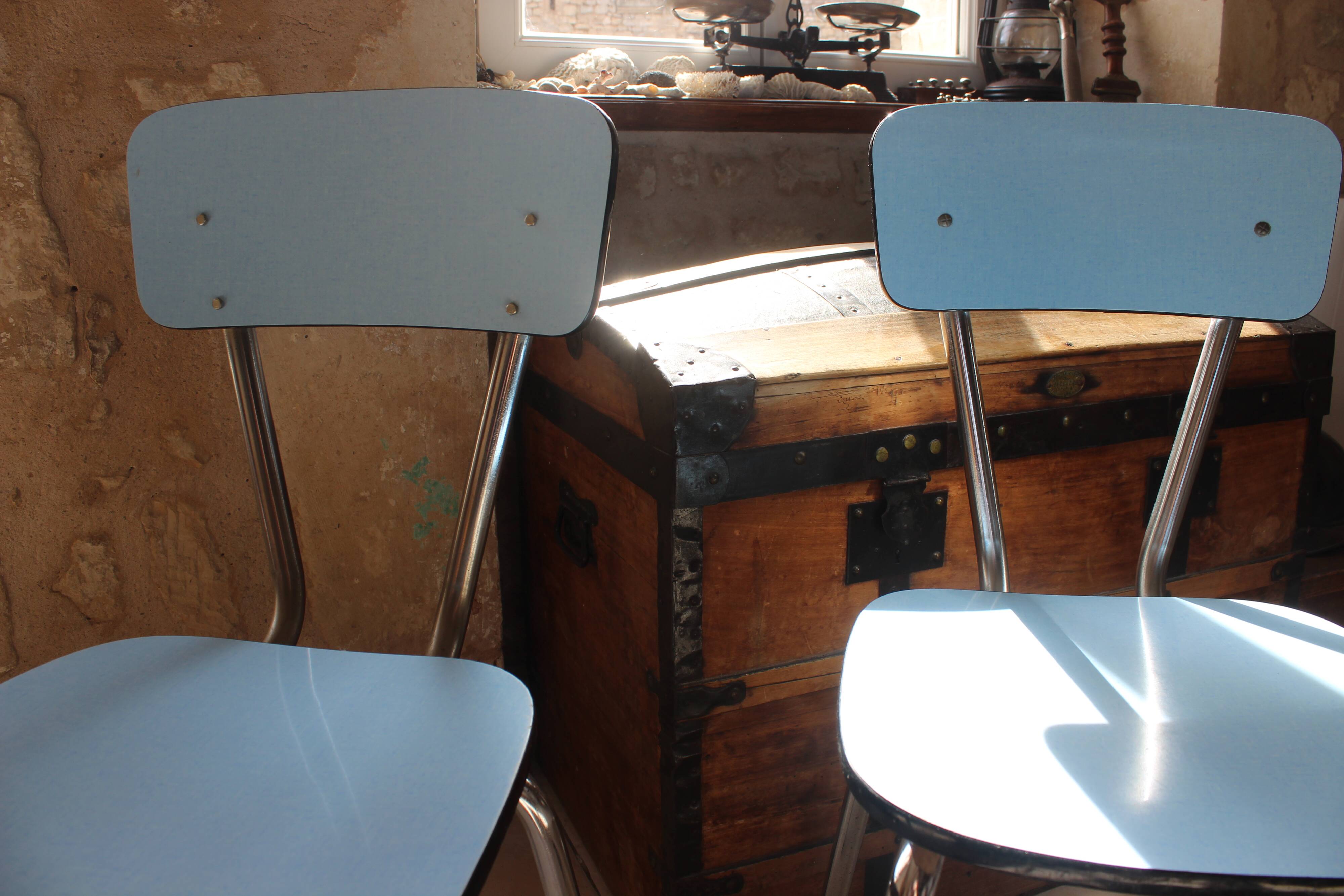 Set of 2 blue Formica chairs