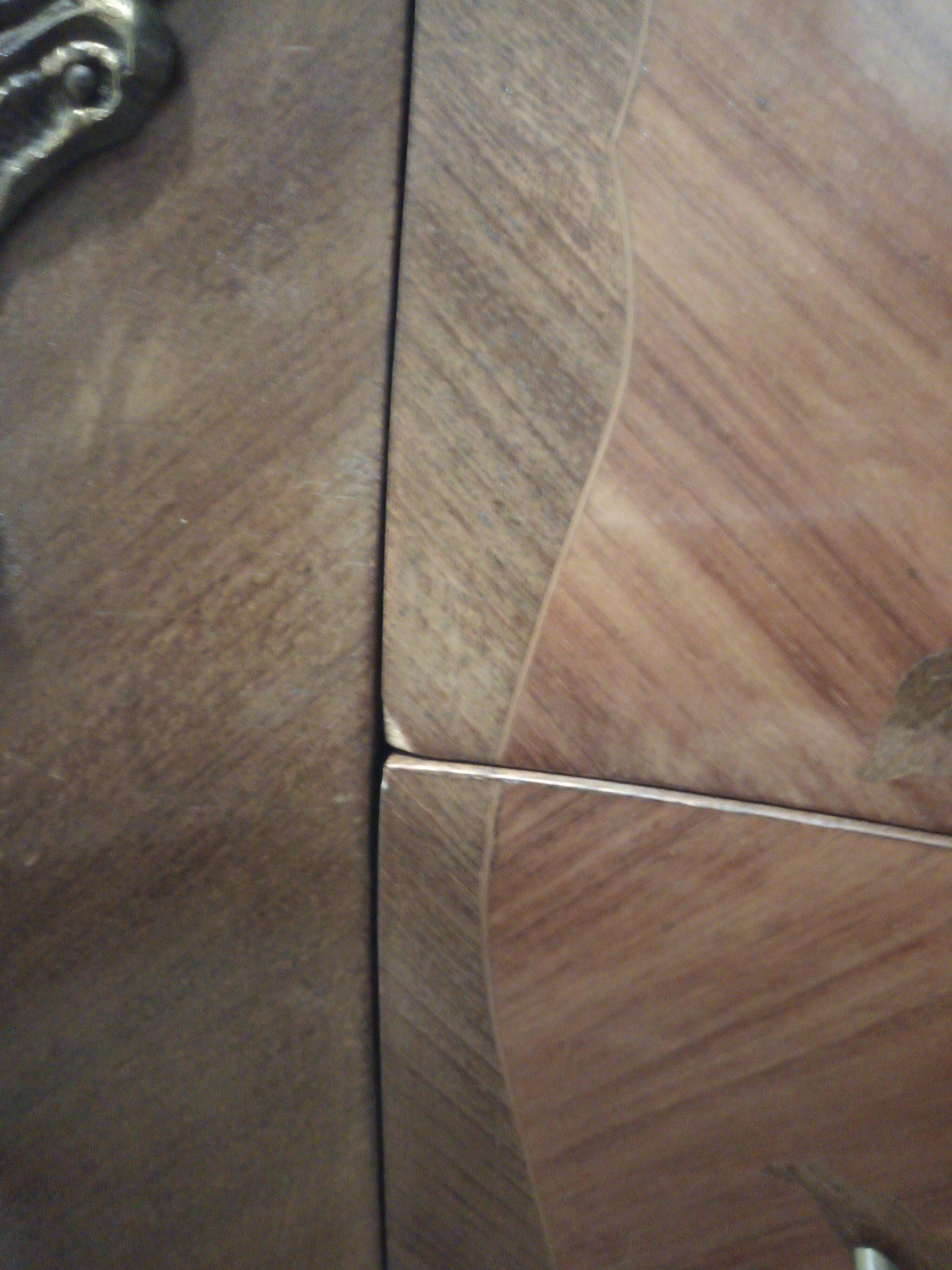 Comfortable curved Louis XVI style rosewood marquetry