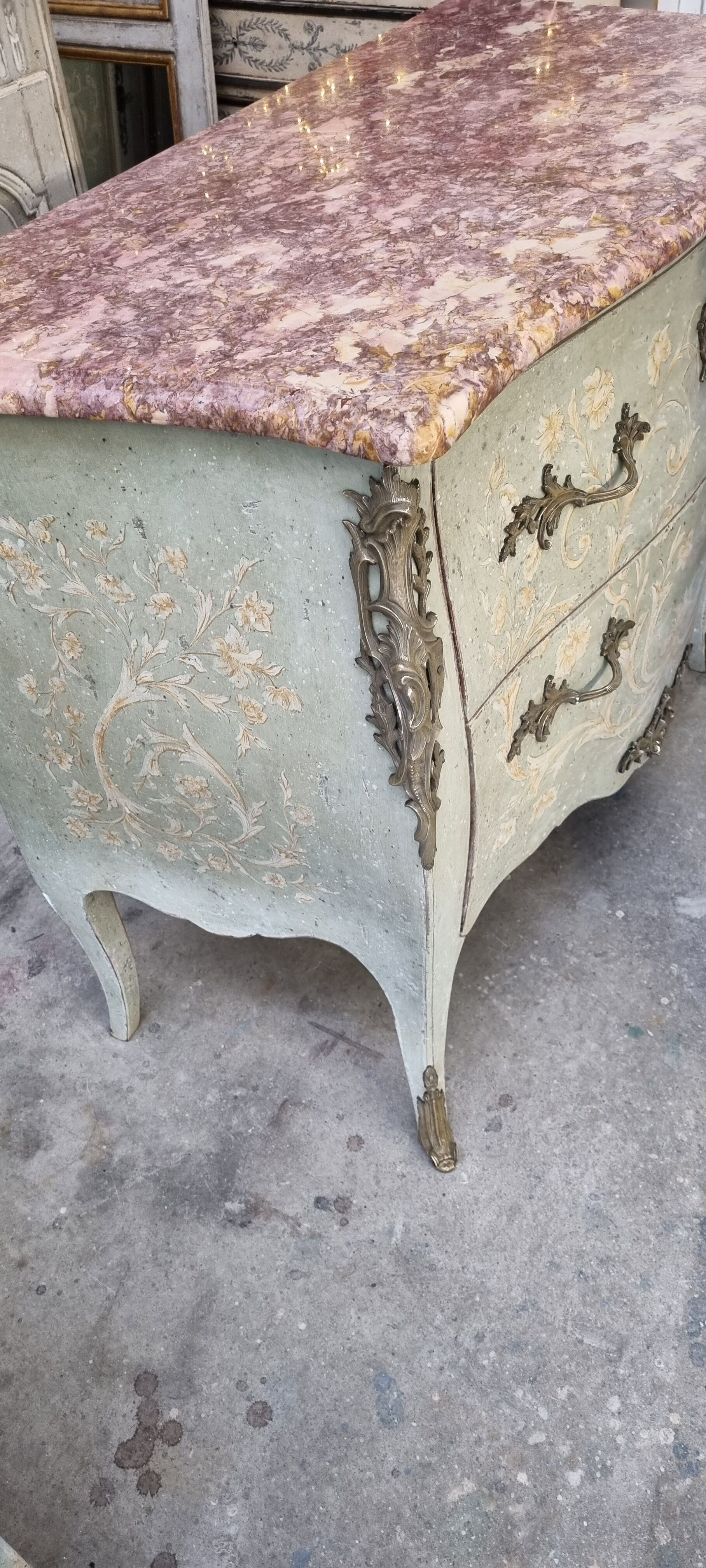 Commode Reveloise 20th