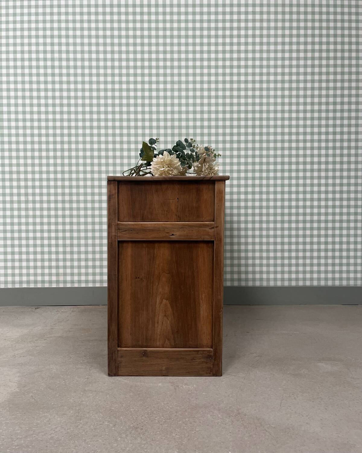 Small walnut sideboard (renovated)