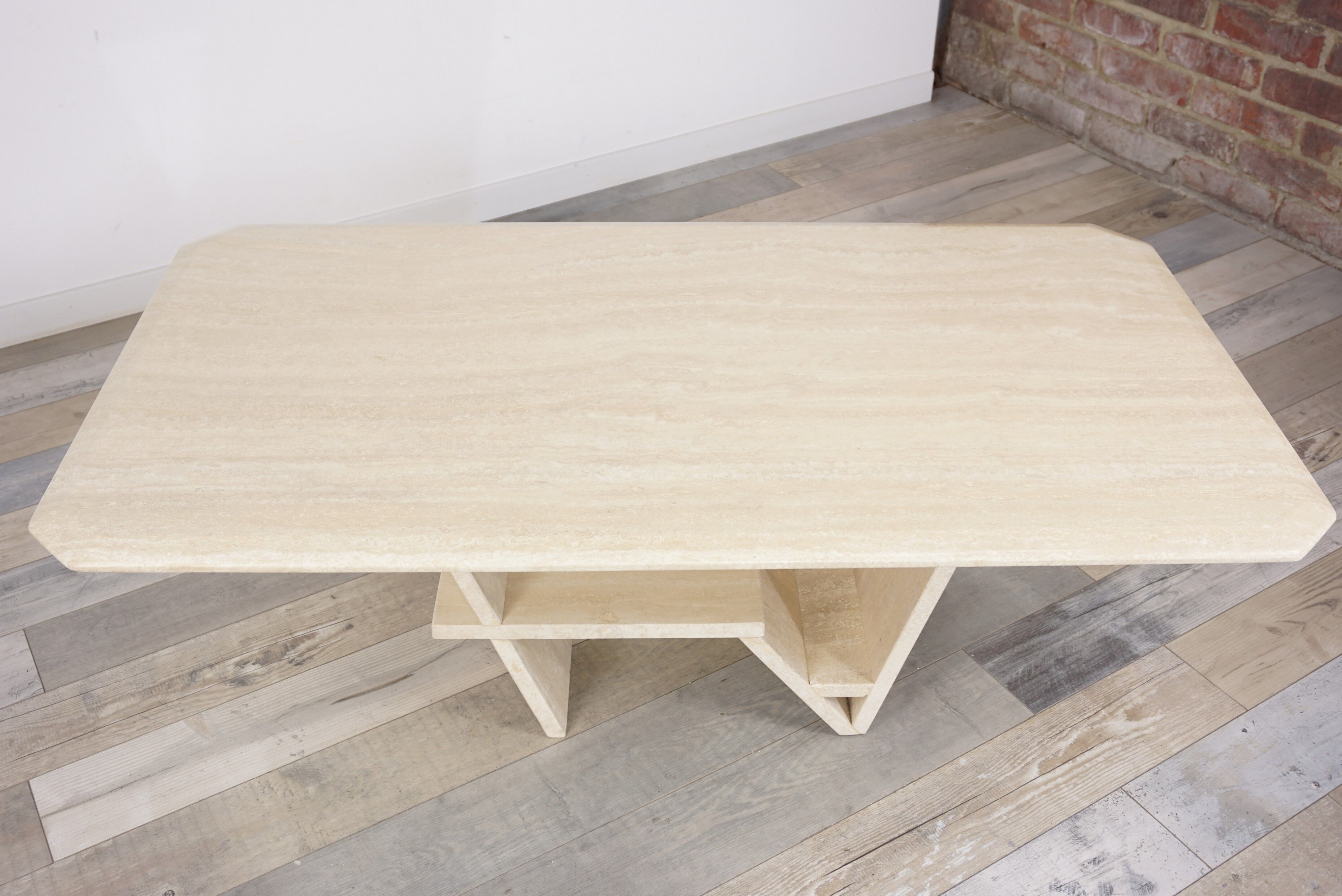 Table basse en travertin design des années 70