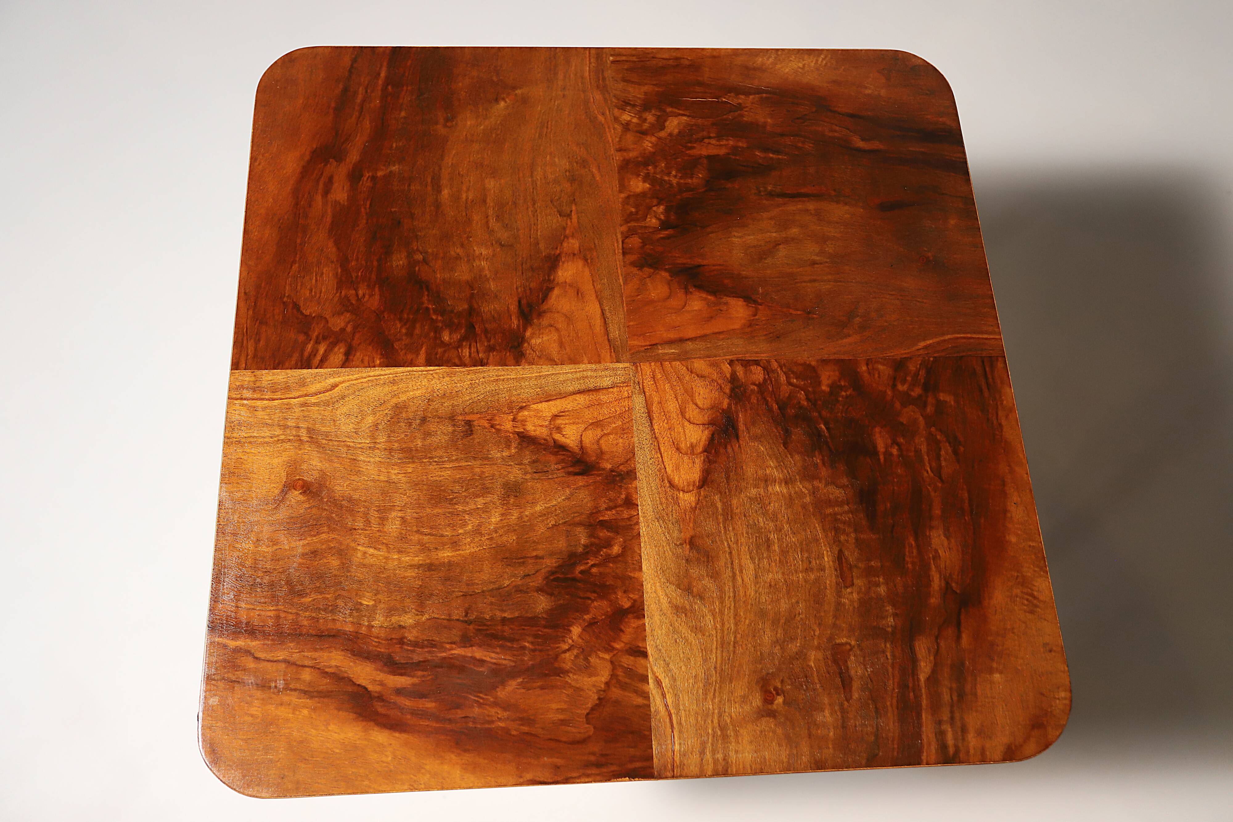 Fully renovated Spider table H 259 by Jindřich Halabala, 1930´s