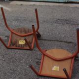 Chaises d’école vintage orange et métal