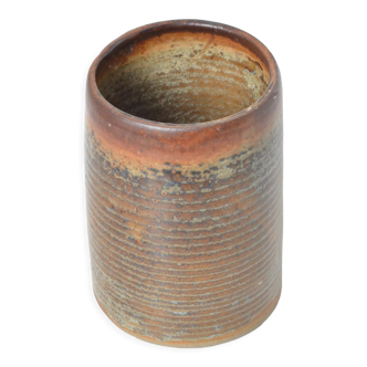 Pot en grès ancien