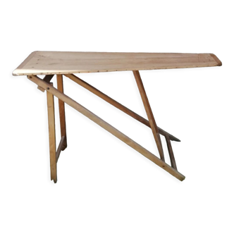 Table à repasser en bois
