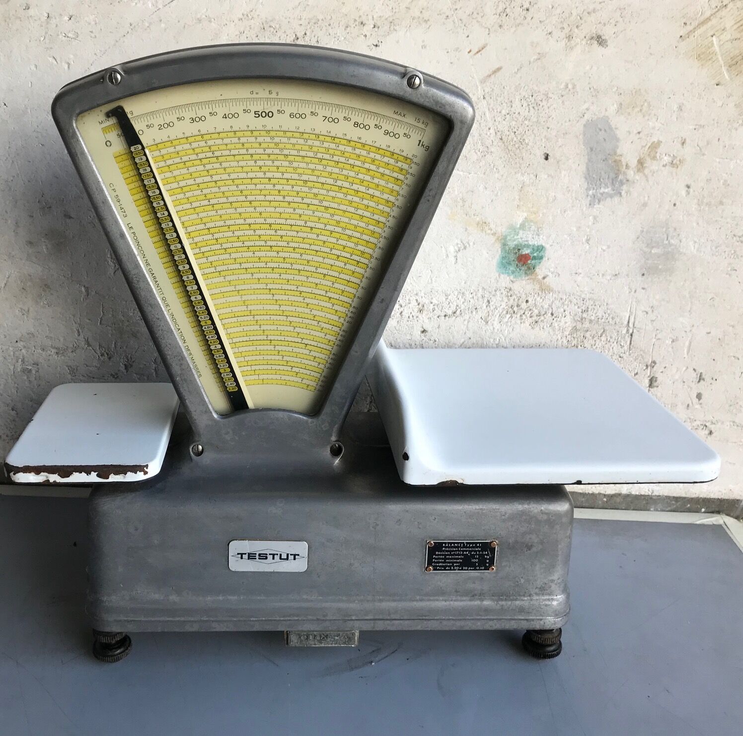 Testut counter scale
