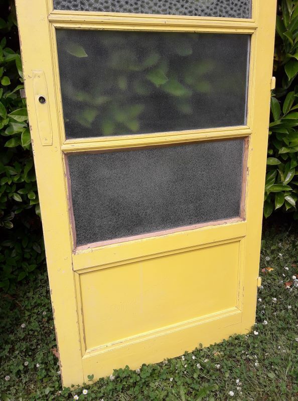 Door vintage translucent glazing
