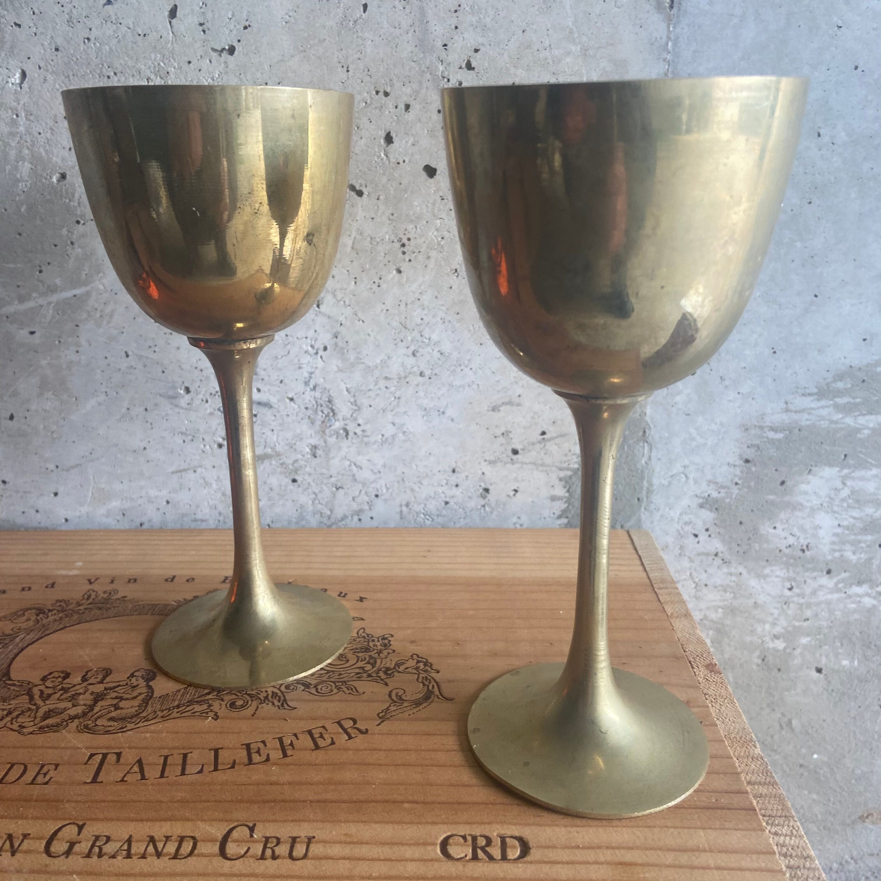 Gilded metal stemmed glasses