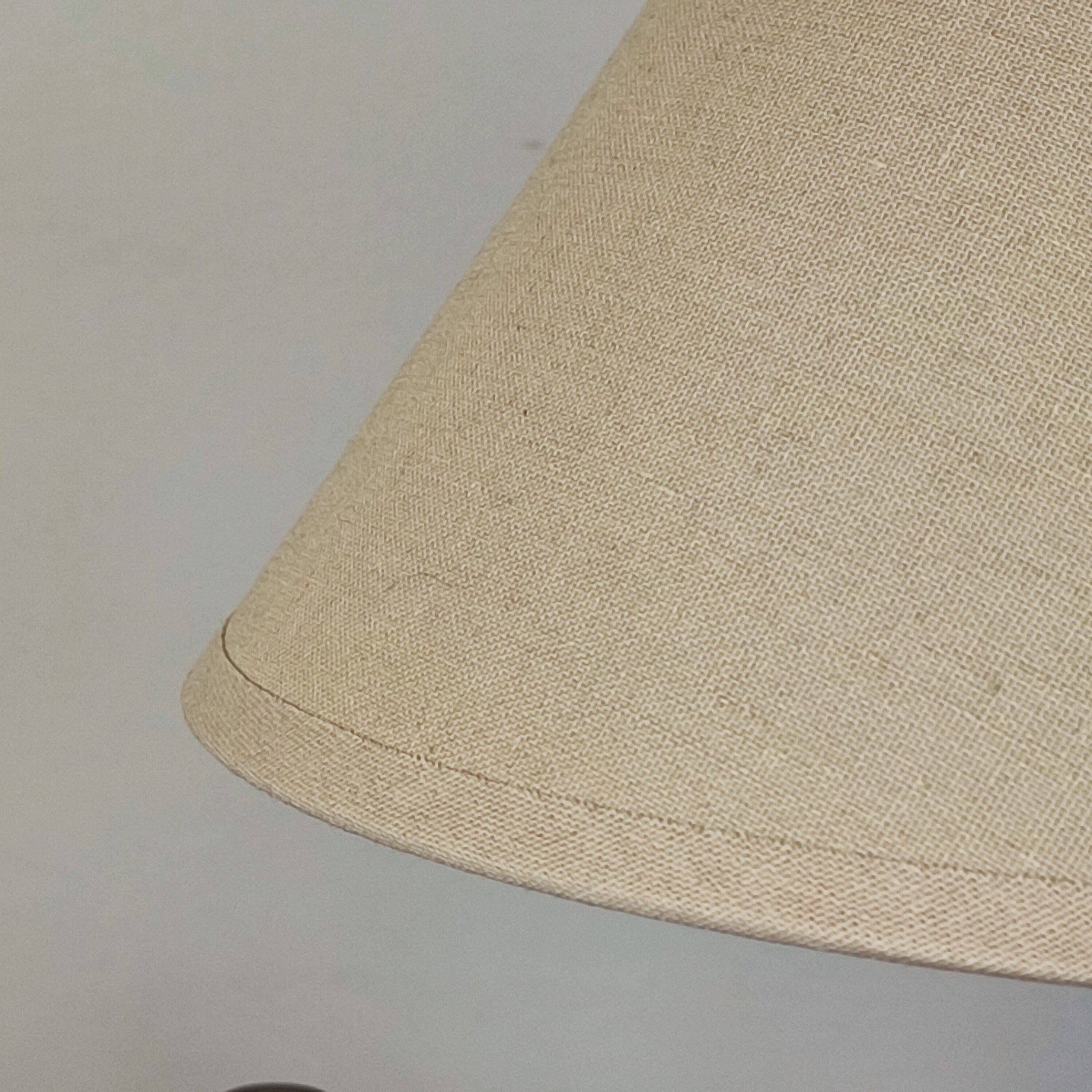 Floor lamp reading 80'