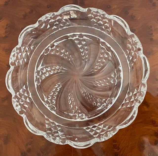 Bottle bottom Baccarat crystal, nineteenth century.