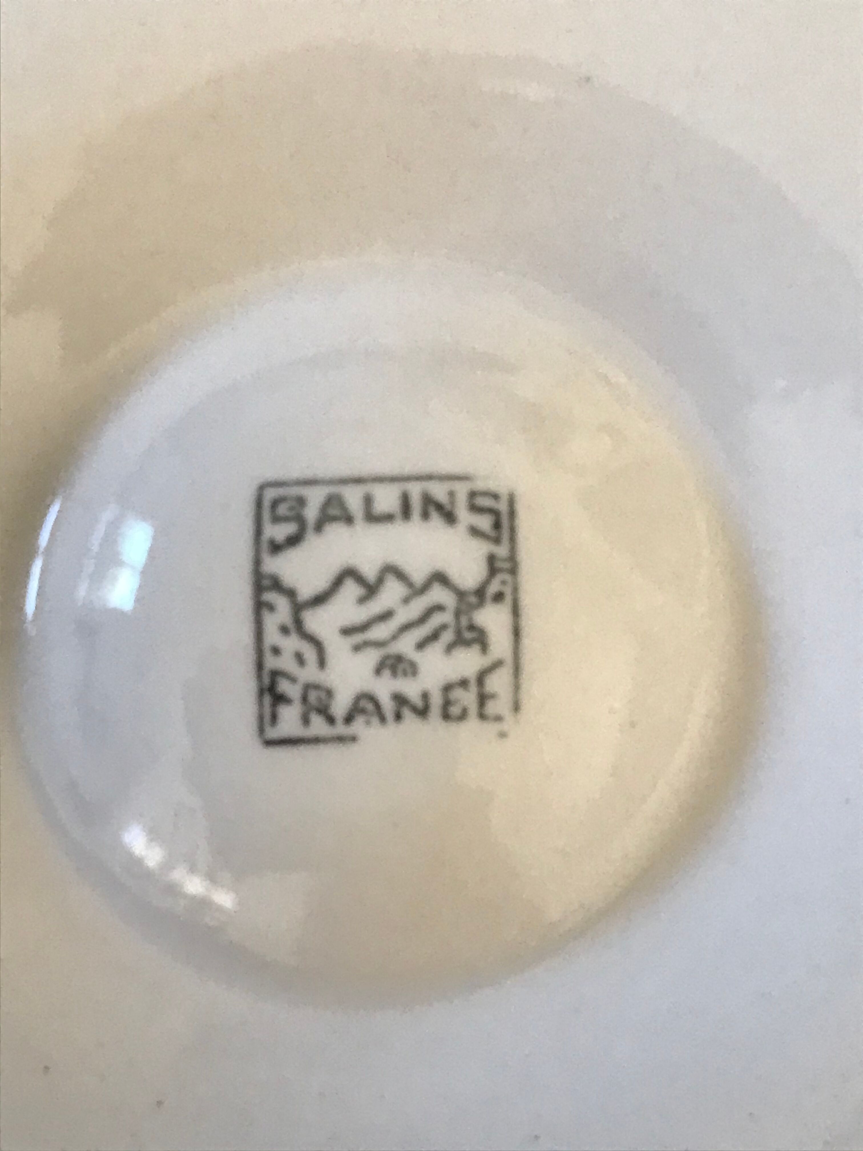 Six Salins oyster plates