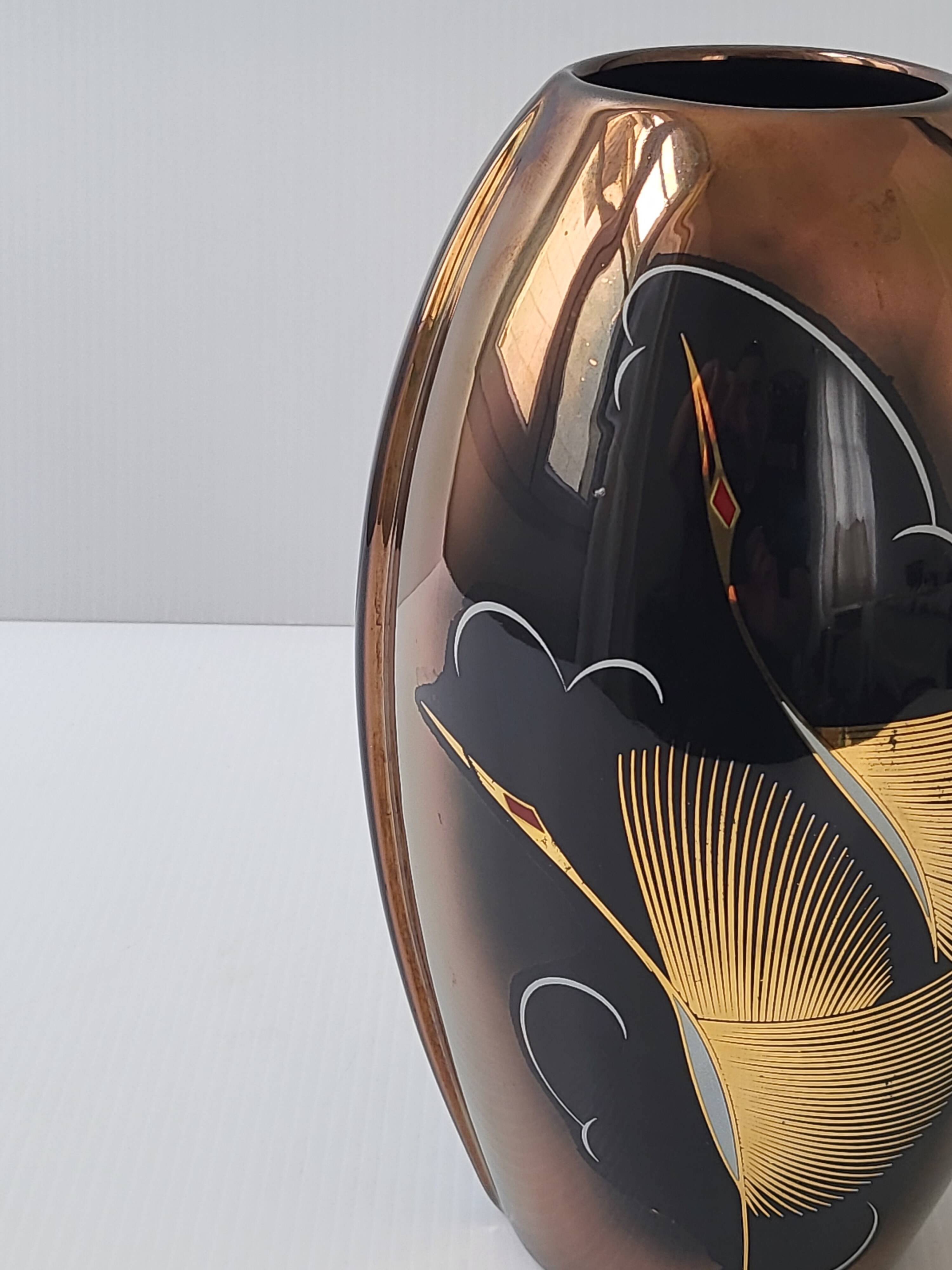 Vintage art deco vase with herons