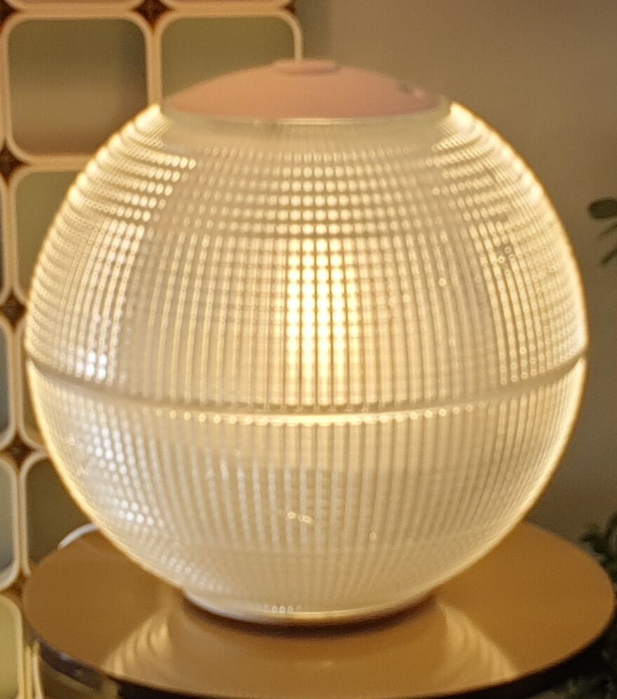 Parisian street lamp globle holophane 1970