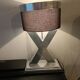 Lampe en X, croix, acier, design