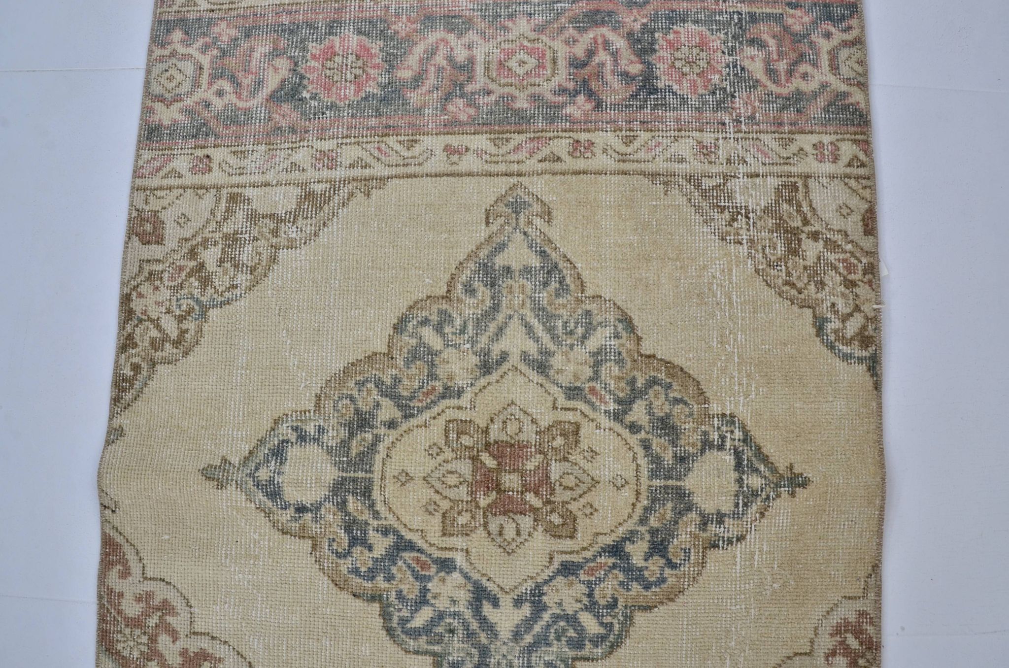 Tapis décoratif vintage Oushak sku 2111