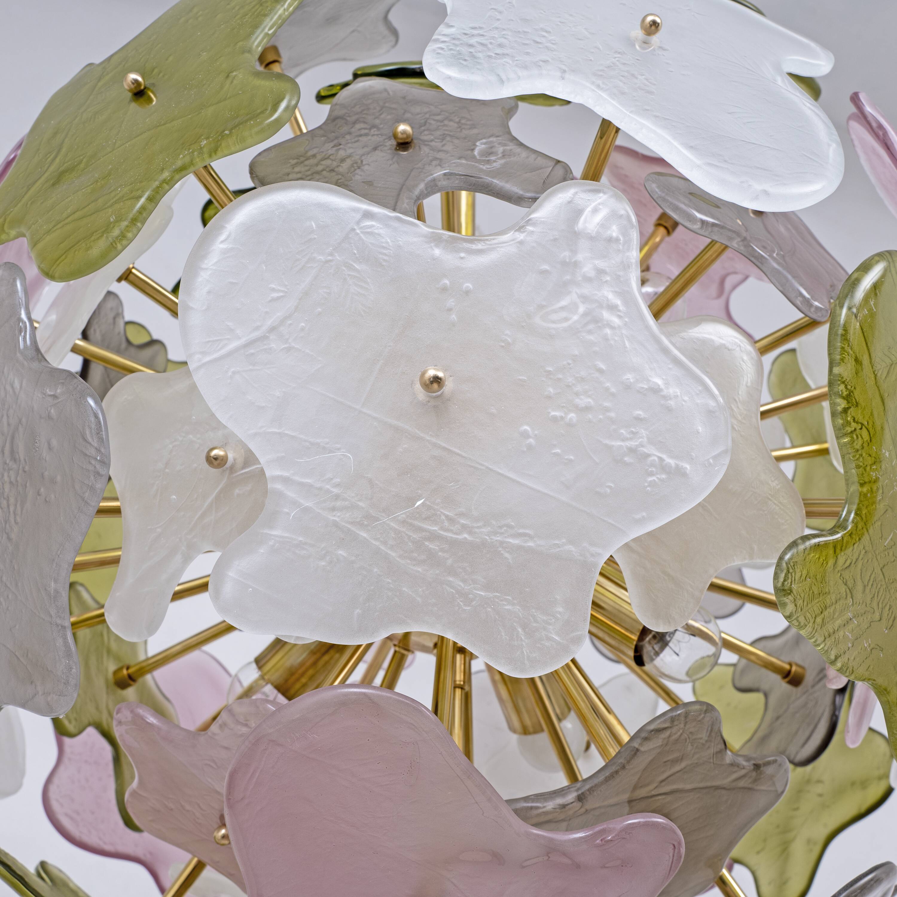 Italian Murano Glass Sputnik Chandelier in Pastel Colors and Polished Brass