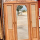 Grande armoire ancienne en chêne massif brut et cannage / dressing