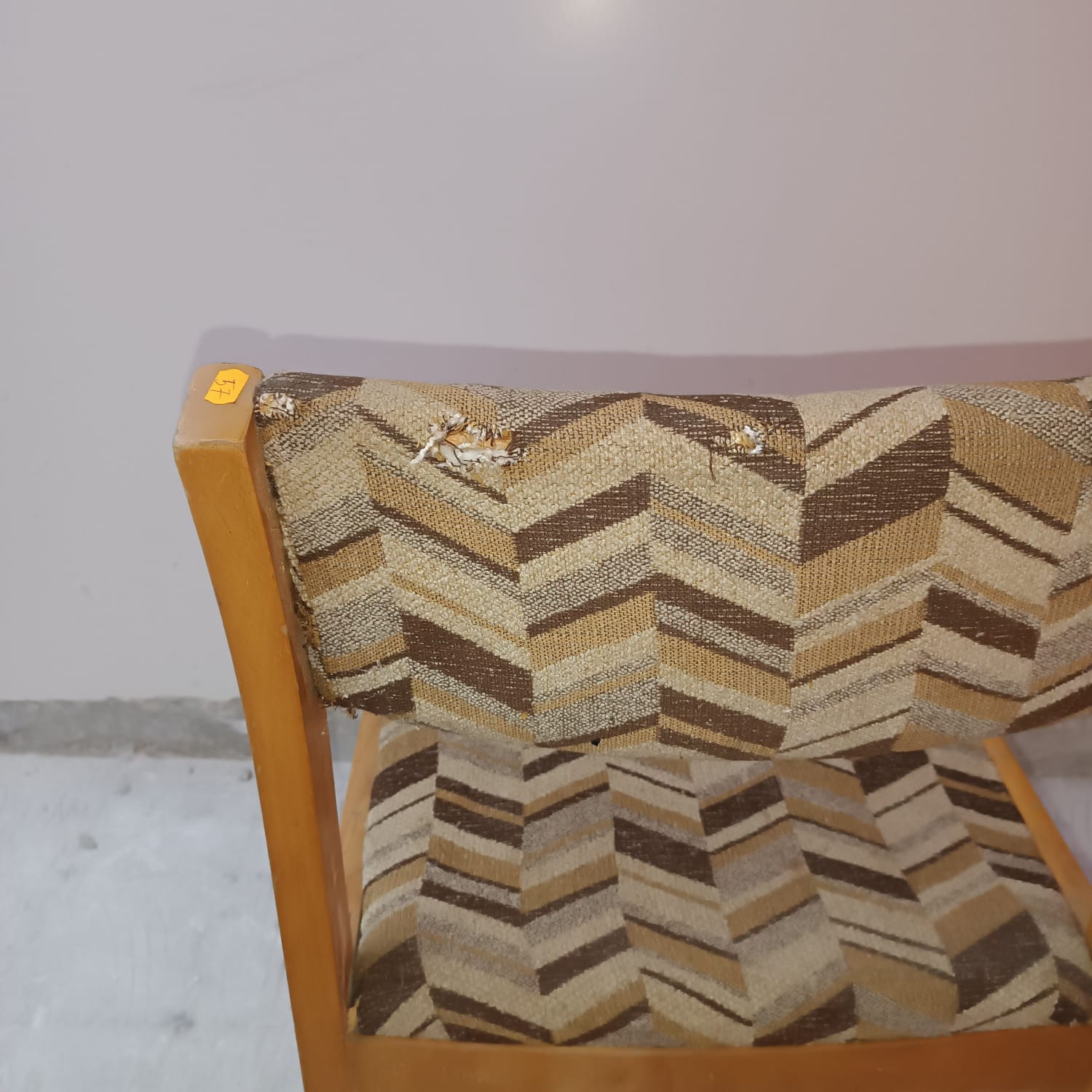 Lots of 4 vintage wooden chairs