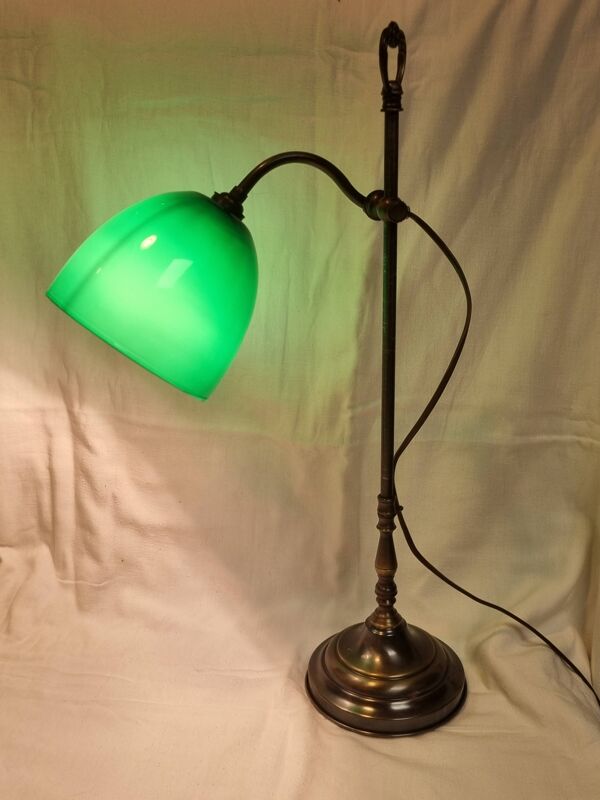 Lampe globe opaline verte