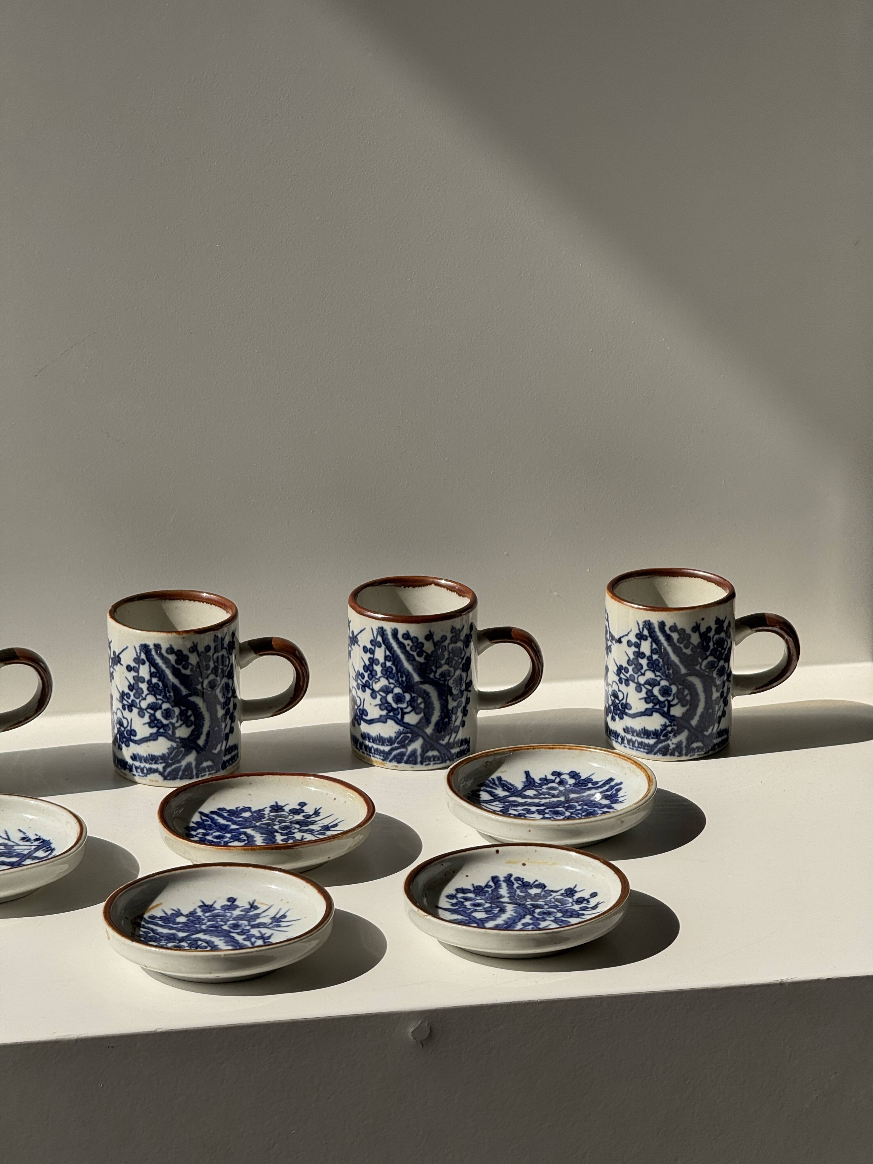 Set of 4 small cups and saucers with Asian blue landscape decor