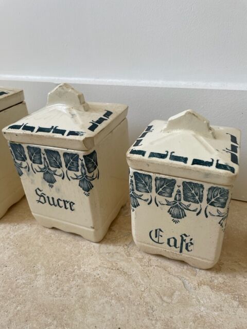 Spice pot set