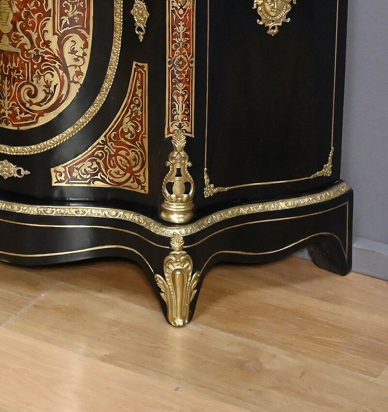 Bureau d'entre-deux in Boulle marquetry, Coignerai House, Napoleonic III period – 2nd half of the 19th century.