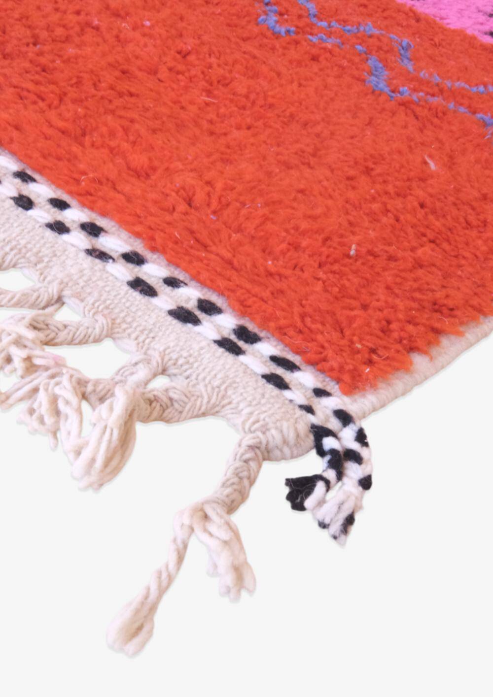 Modern Runner Rug - 332 x 64 cm