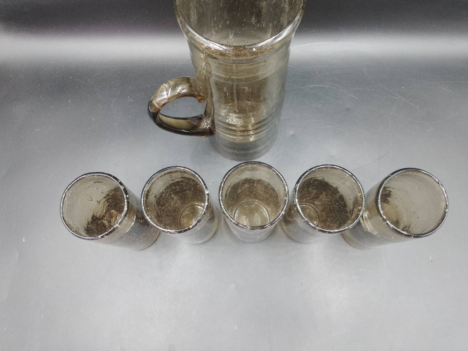 6-piece orangeade set in blown and bubbled gray glass