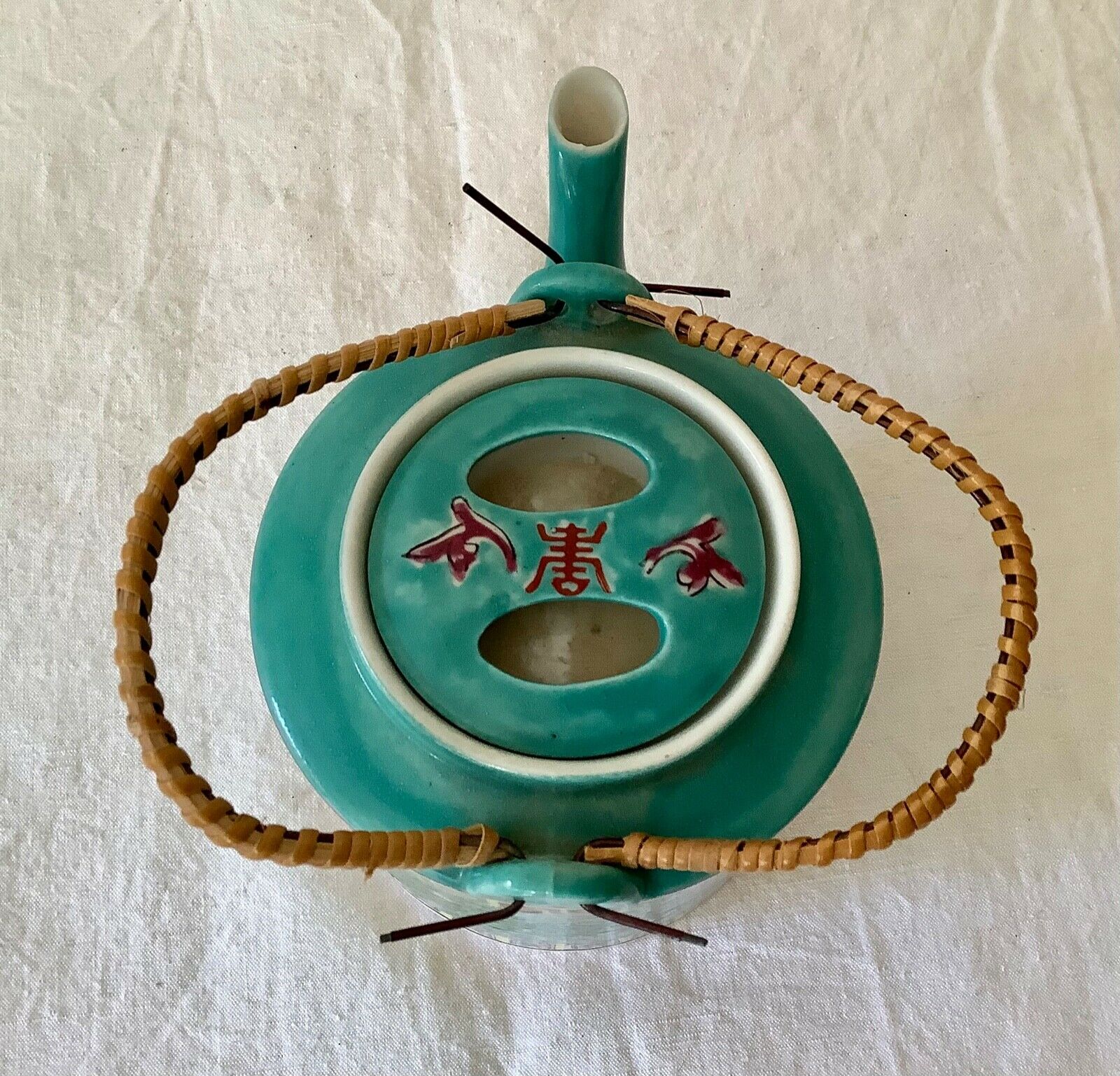 Porcelain teapot enamelled decorations made in Japan