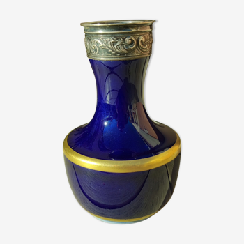 Vase en porcelaine bleu de Sèvres vintage monture argent