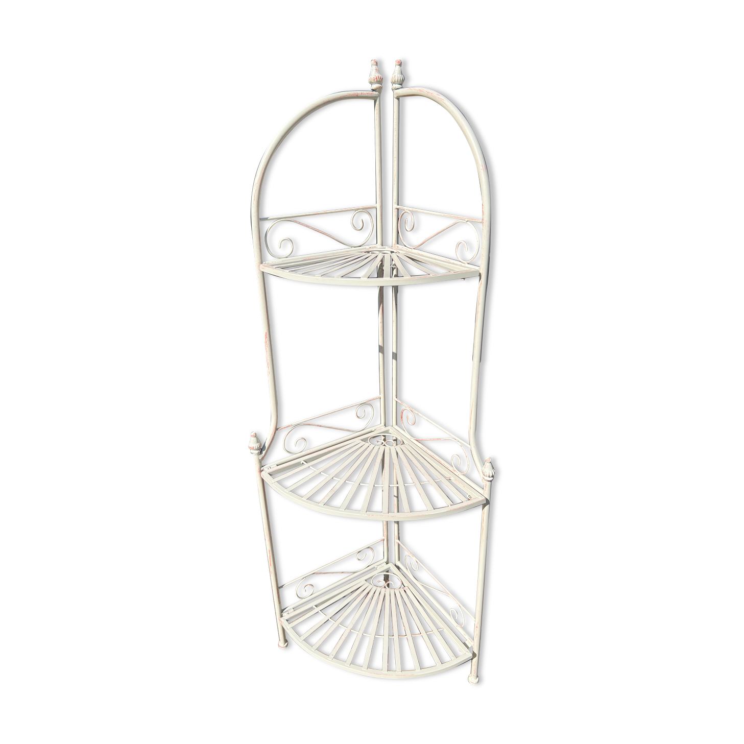 3-level standing storage shelf/garden plant holder