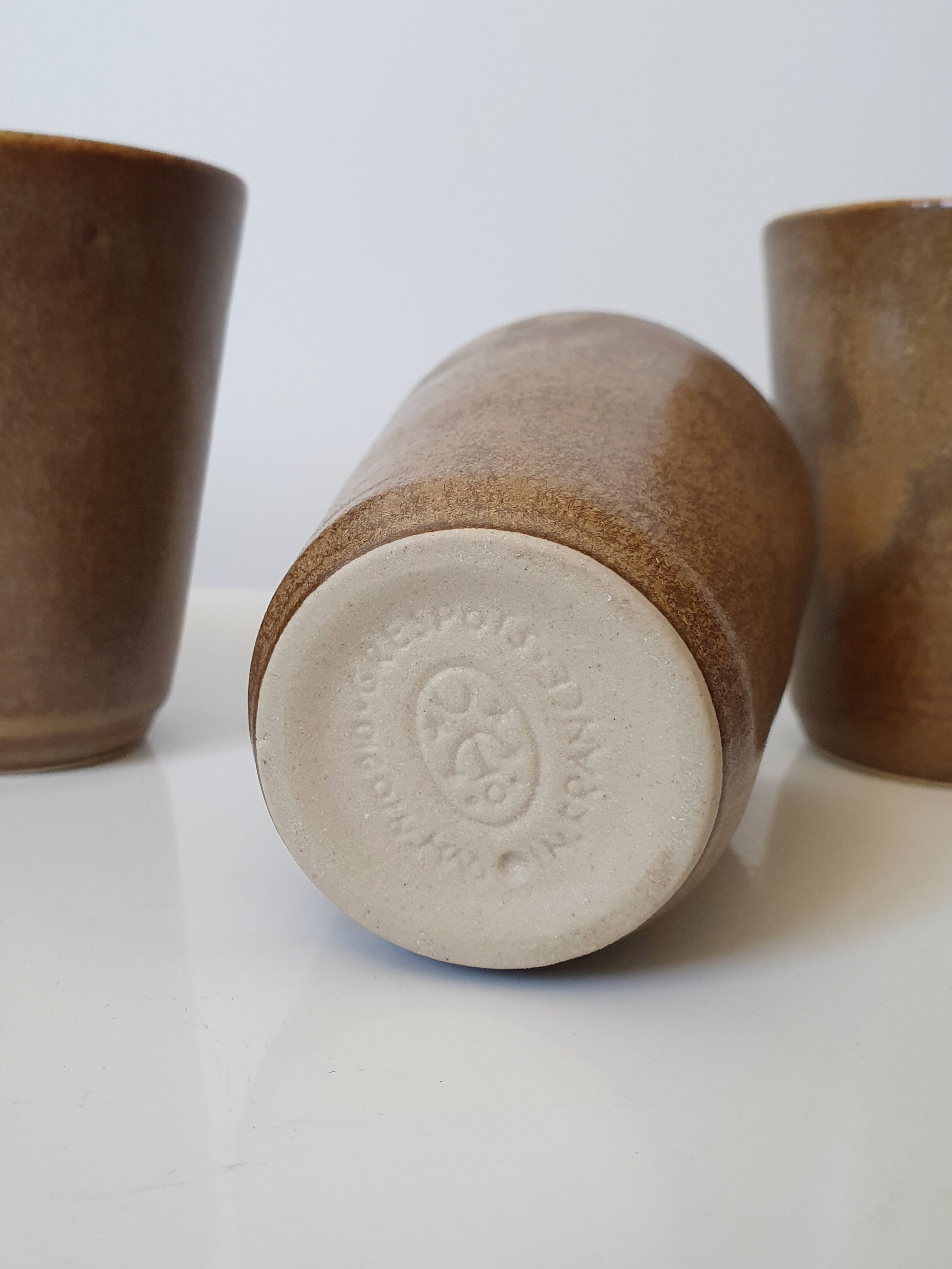 Digoin sandstone cups