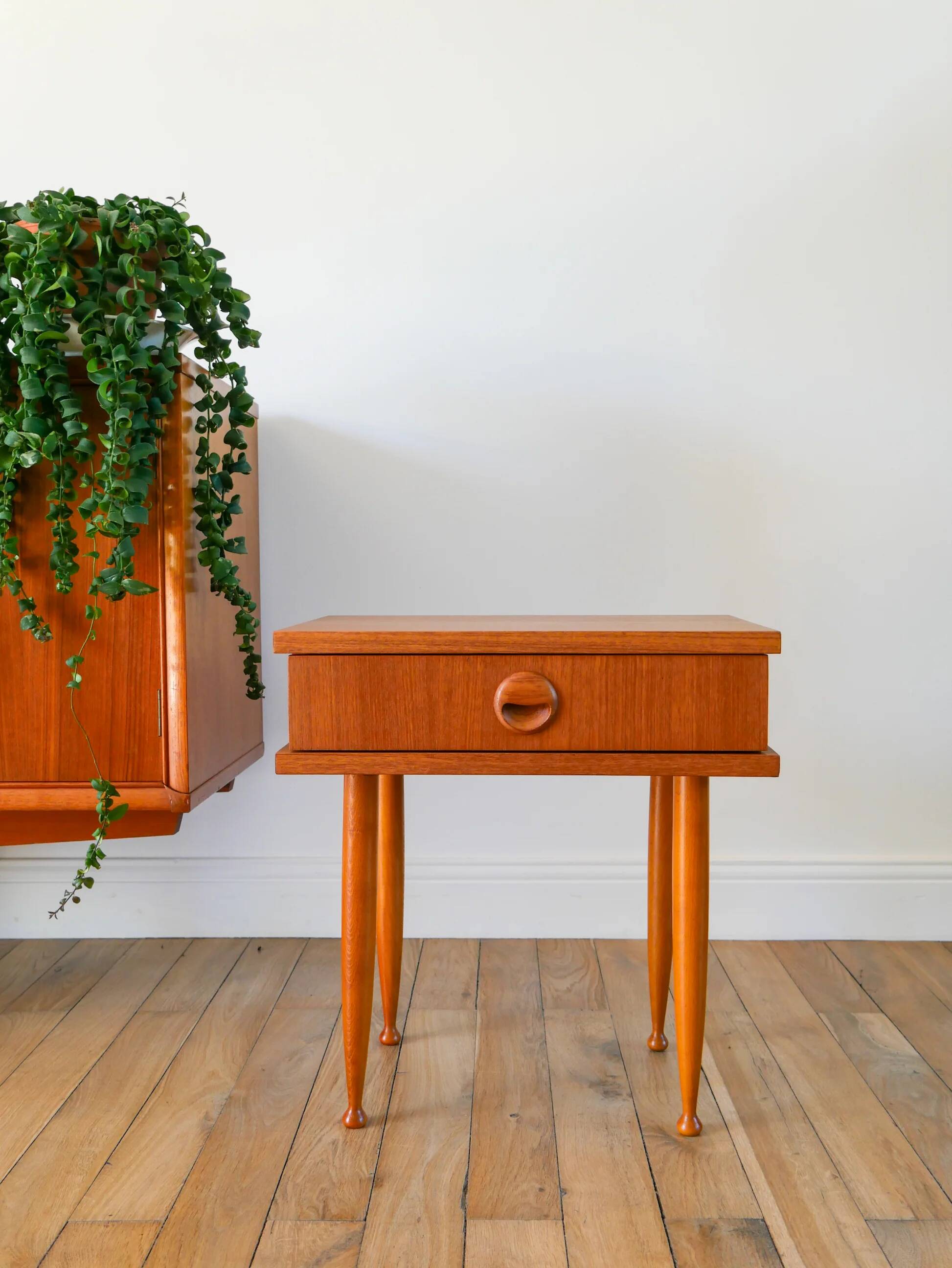 Table de chevet scandinave avec tiroir, en placage teck, 1960